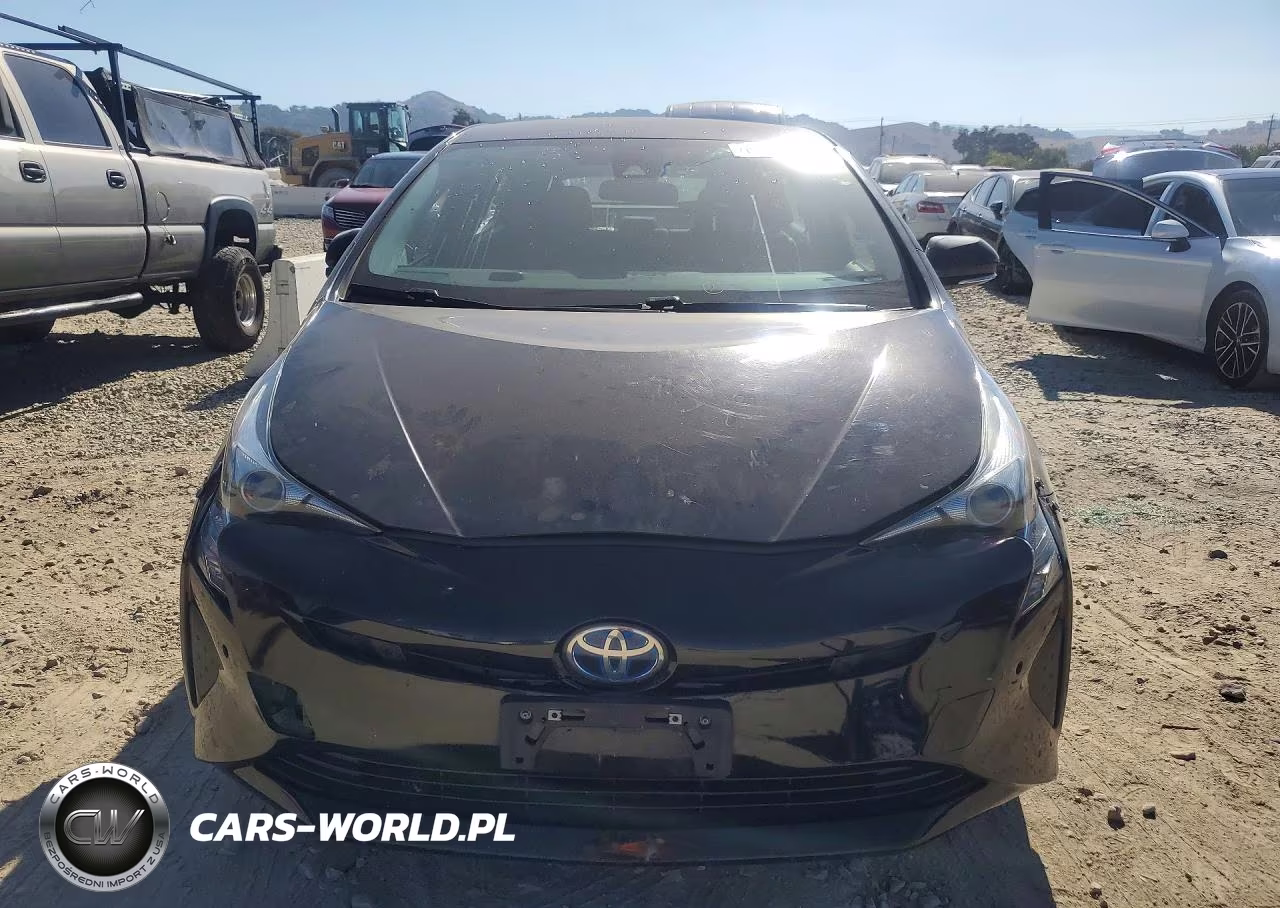 2018 Toyota Prius Two VIN:JTDKBRFU8J3074350 - 5
