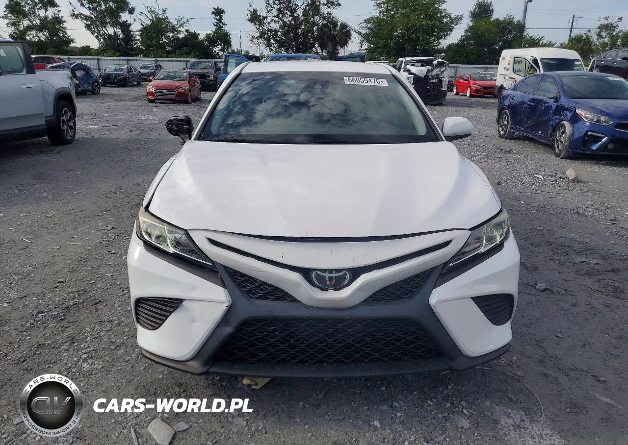 2018 Toyota Camry Se VIN:4T1B11HK5JU649963 - 5