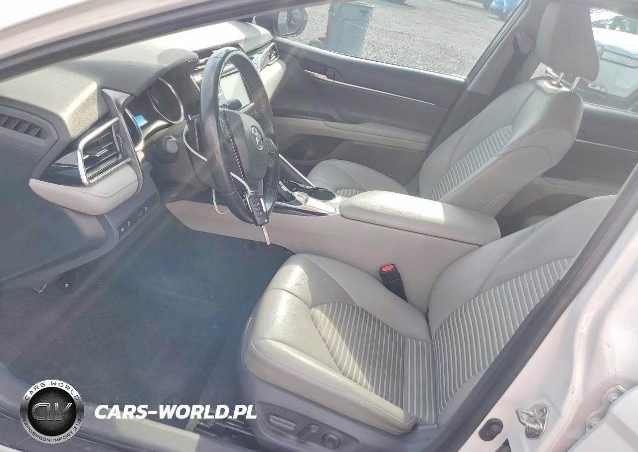 2018 Toyota Camry Se VIN:4T1B11HK5JU649963 - 7