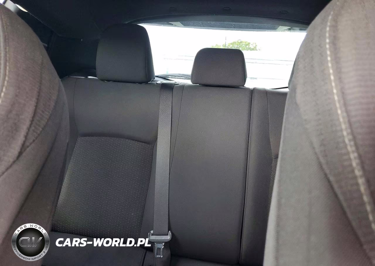 2019 Toyota C-Hr Xle VIN:NMTKHMBX5KR070336 - 10