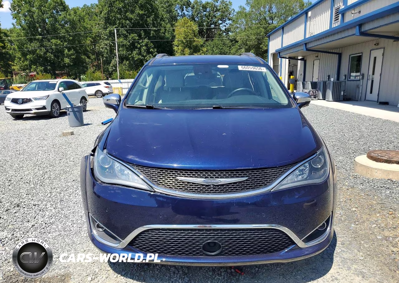 2017 Chrysler Pacifica Limited VIN:2C4RC1GG5HR727269 - 5