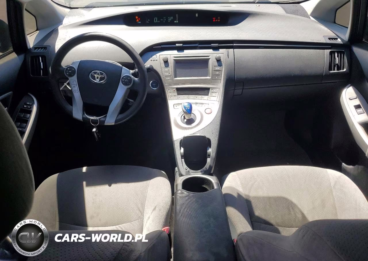 2012 Toyota Prius Three VIN:JTDKN3DUXC1580431 - 8