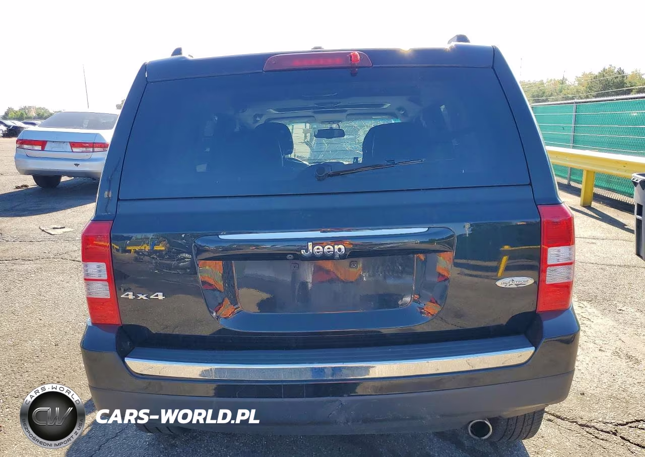 2017 Jeep Patriot Latitude VIN:1C4NJRFB0HD128243 - 6
