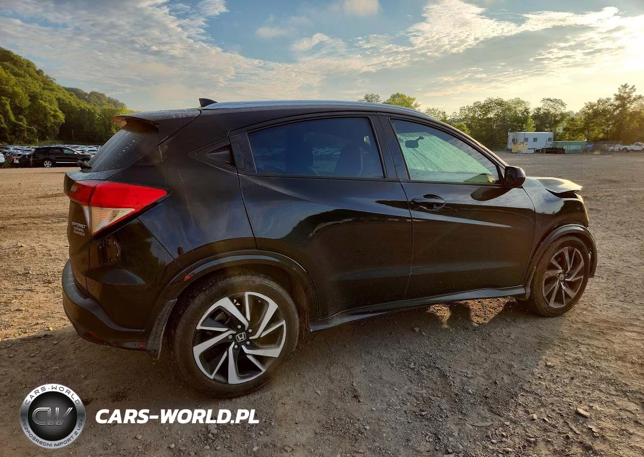 2019 Honda Hr-V Sport VIN:3CZRU5H11KG705615 - 3