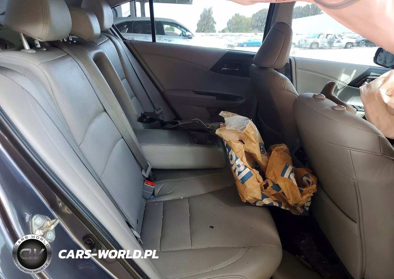 2017 Honda Accord Touring VIN:1HGCR3F95HA038552 - 10