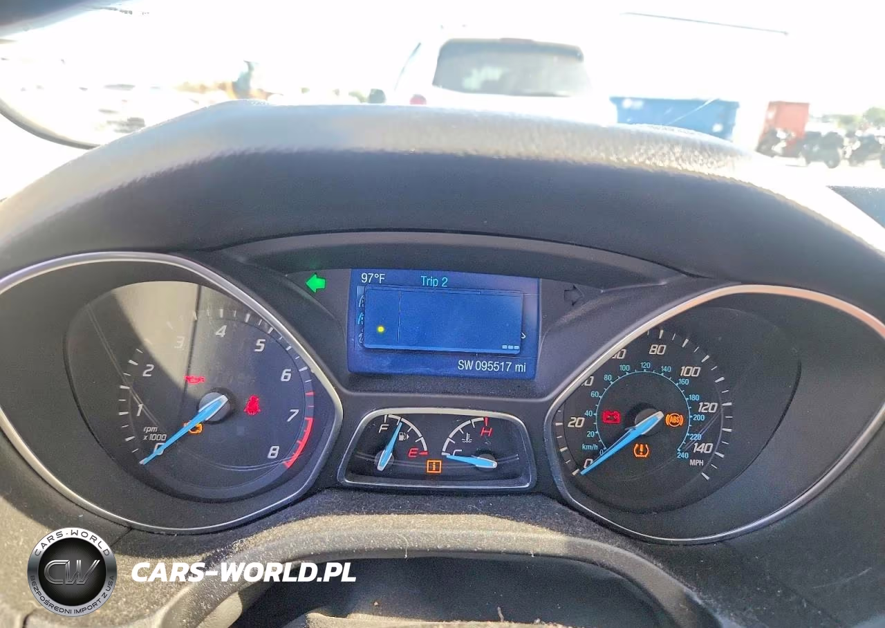 2014 Ford Focus Se VIN:1FADP3F22EL362334 - 9