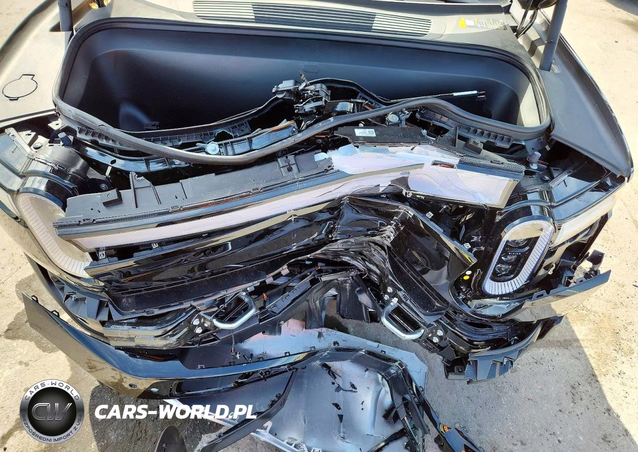 2023 Rivian R1S Adventure VIN:7PDSGABA2PN026301 - 12