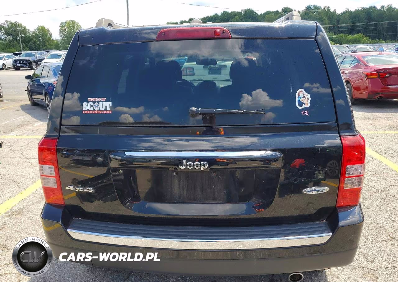 2017 Jeep Patriot Latitude VIN:1C4NJRFBXHD180804 - 6
