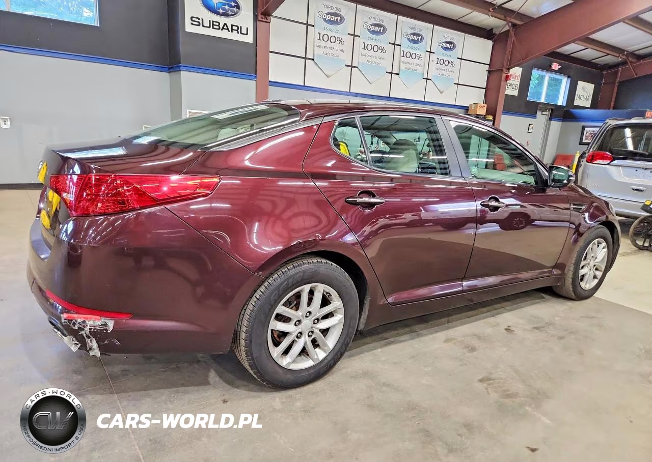 2012 Kia Optima Lx VIN:5XXGM4A75CG025551 - 3