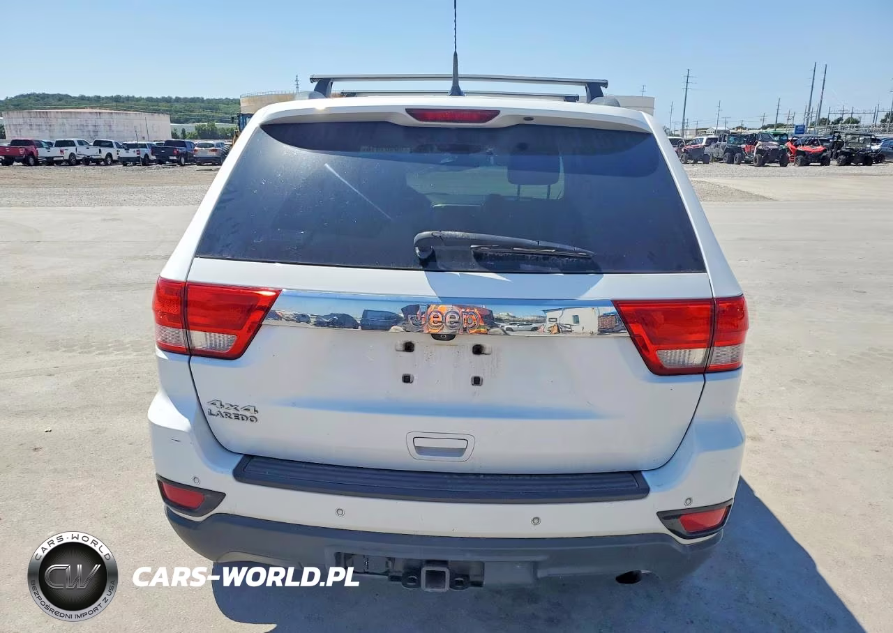 2013 Jeep Grand Cherokee Laredo VIN:1C4RJFAG1DC580561 - 6