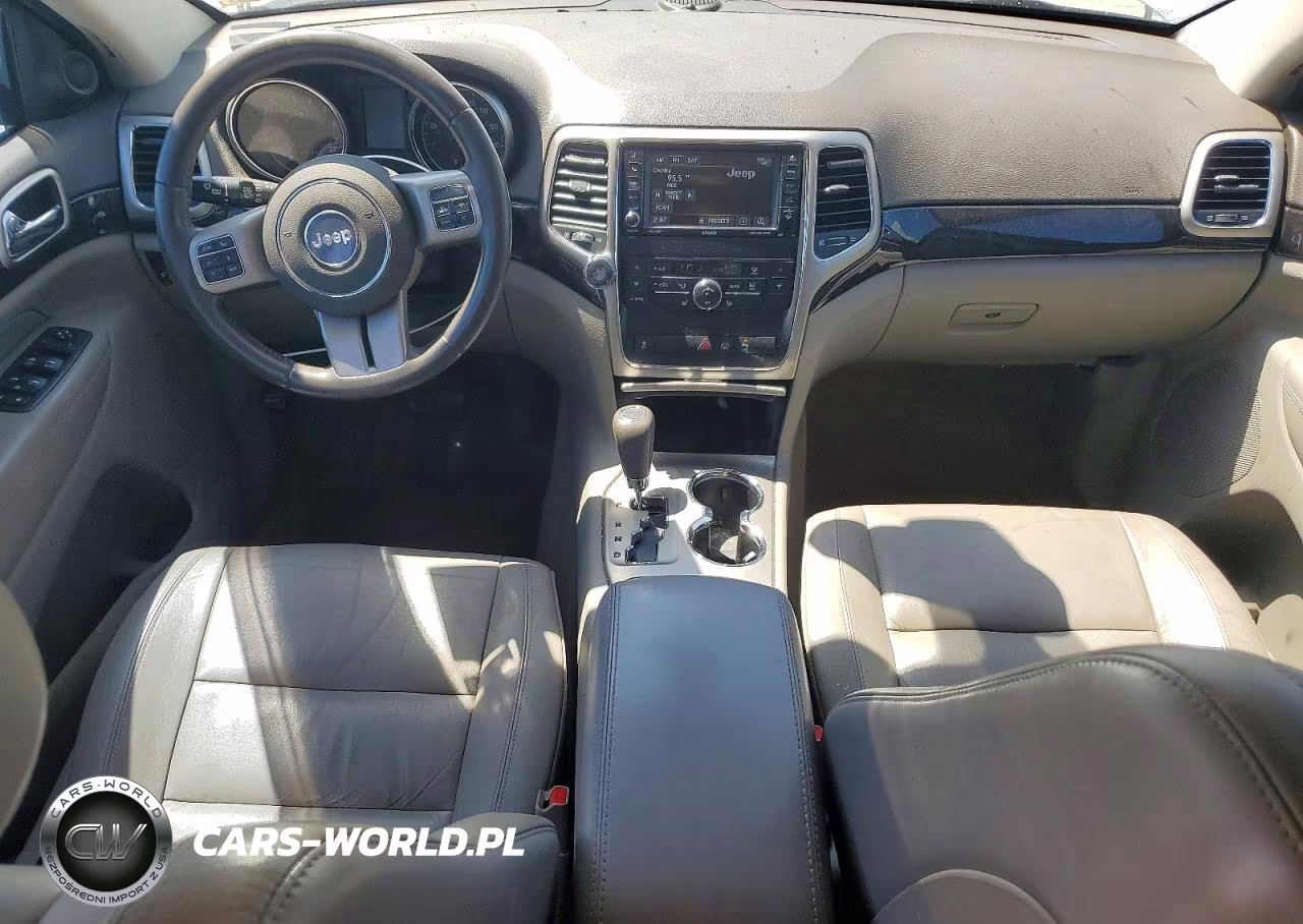 2013 Jeep Grand Cherokee Laredo VIN:1C4RJFAG1DC580561 - 8