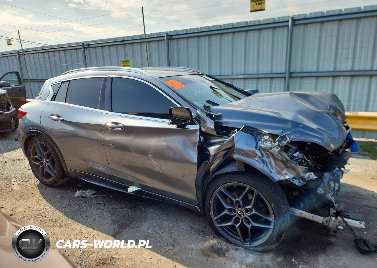 2017 Infiniti Qx30 Premium VIN:SJKCH5CP2HA024038 - 4