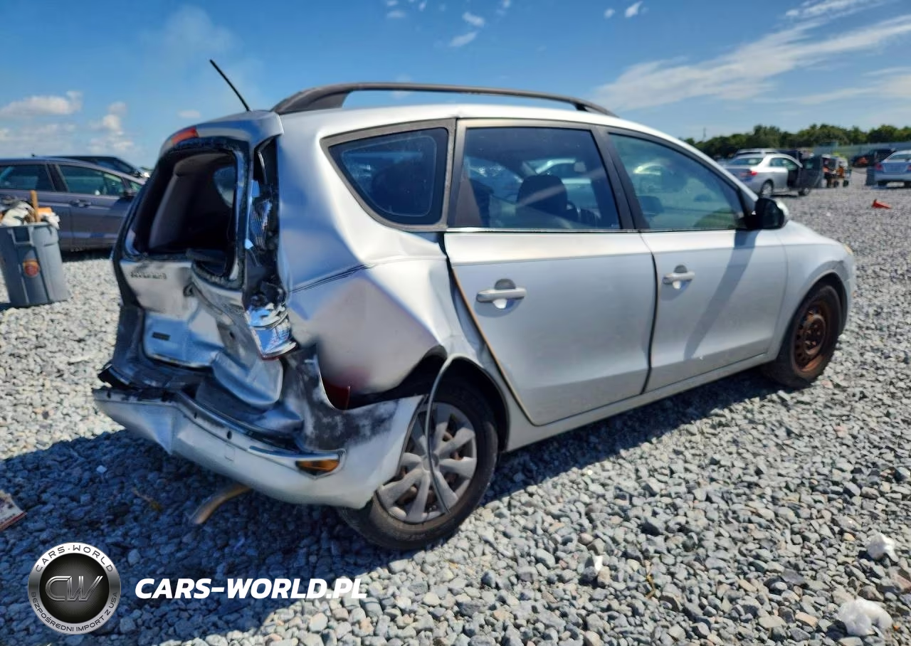 2010 Hyundai Elantra Touring Gls VIN:KMHDC8AE6AU061280 - 3