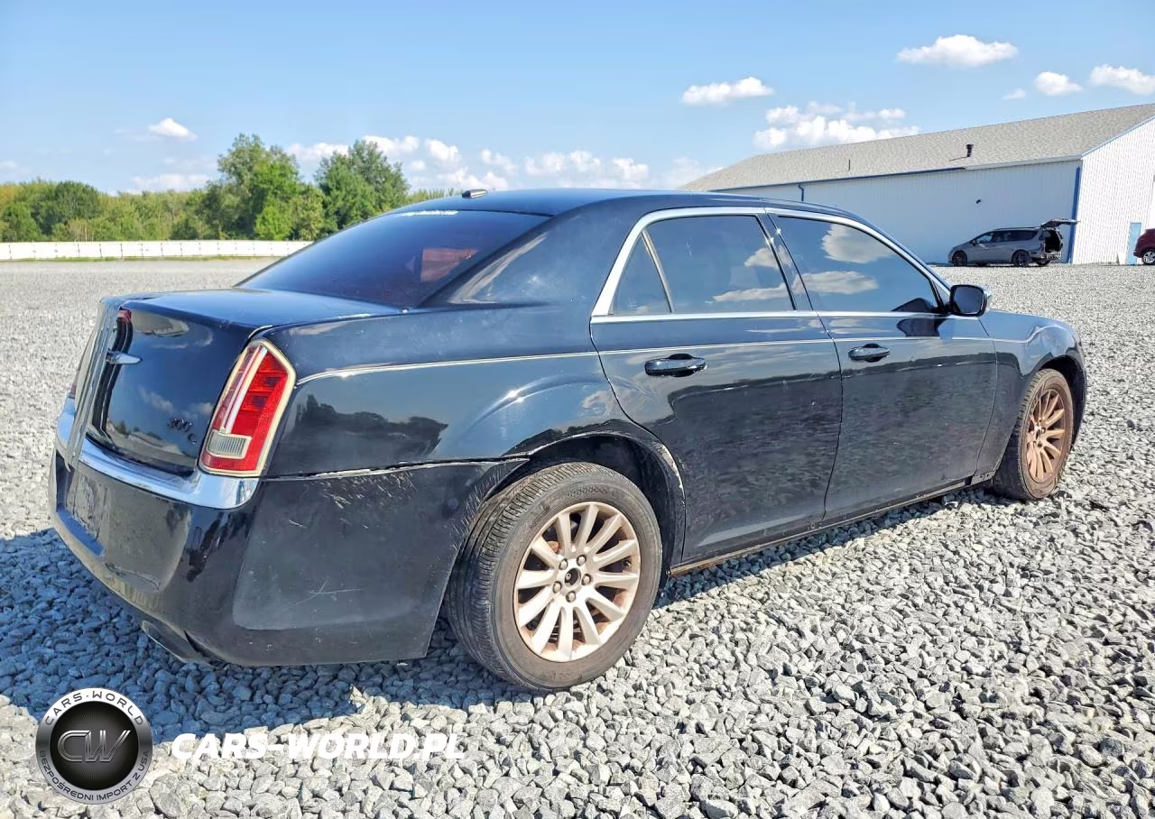 2014 Chrysler 300C VIN:2C3CCAEG8EH164376 - 3