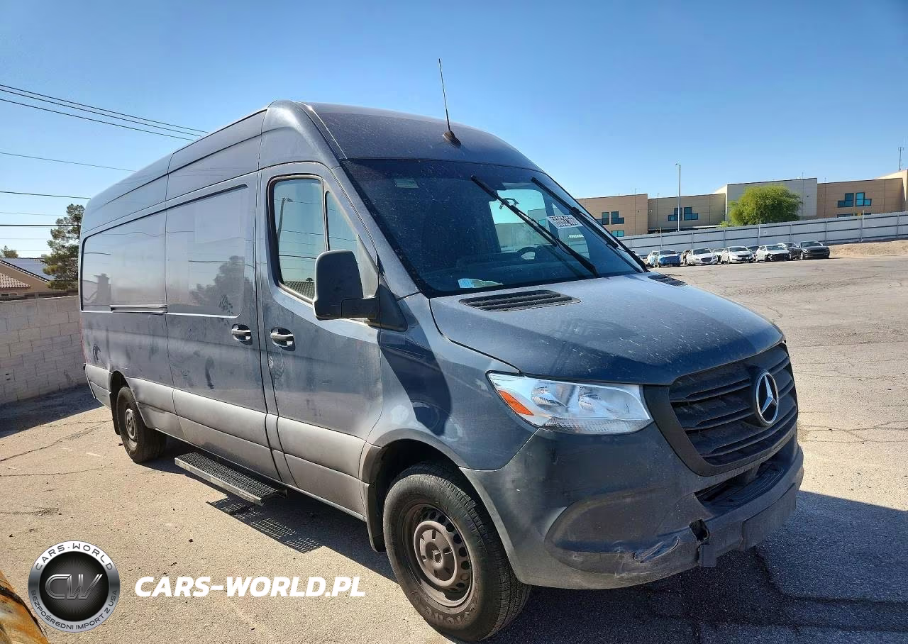 2019 Mercedes-Benz Sprinter Delivery Van VIN:WD4PF1CD4KP123737 - 4