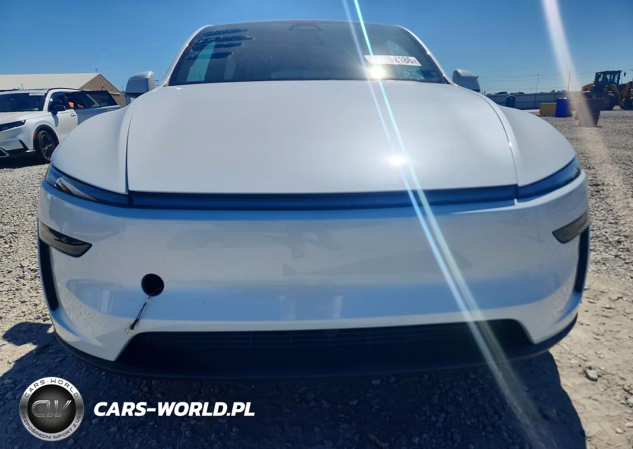 2026 Tesla Model Y VIN:7SAYGDEE4TA680369 - 5