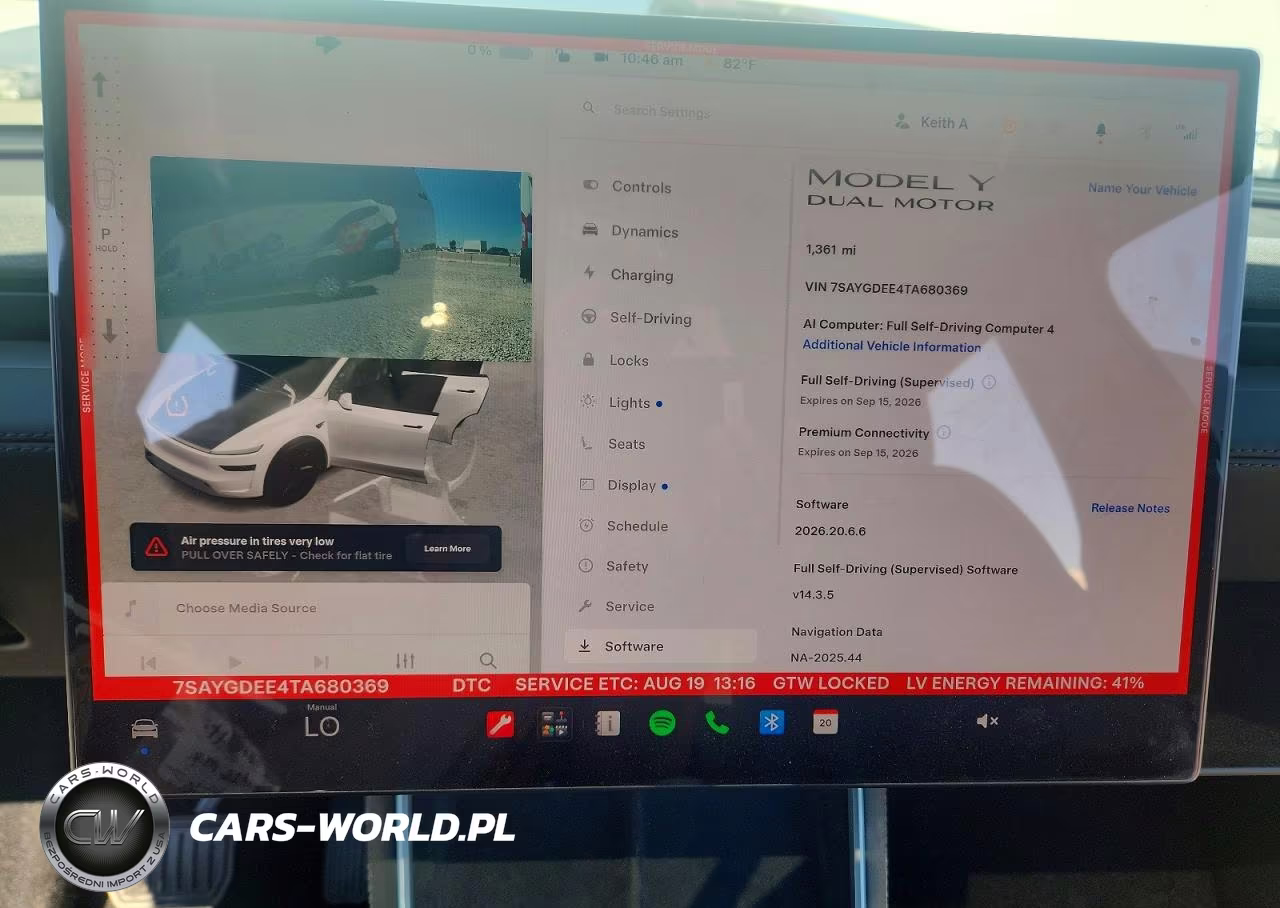 2026 Tesla Model Y VIN:7SAYGDEE4TA680369 - 9