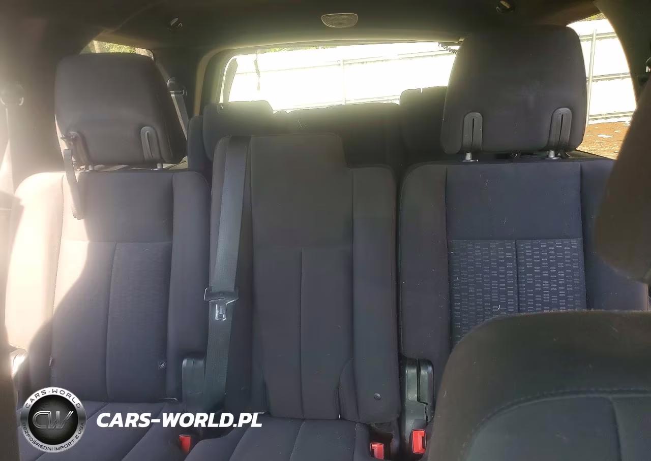 2016 Ford Expedition Xlt VIN:1FMJU1JT1GEF33765 - 10