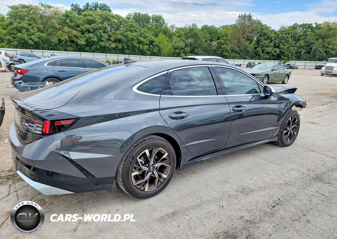 2025 Hyundai Sonata Sel VIN:KMHL64JA6SA466762 - 3