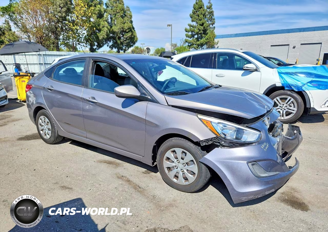 2017 Hyundai Accent Se VIN:KMHCT4AE8HU380193 - 4