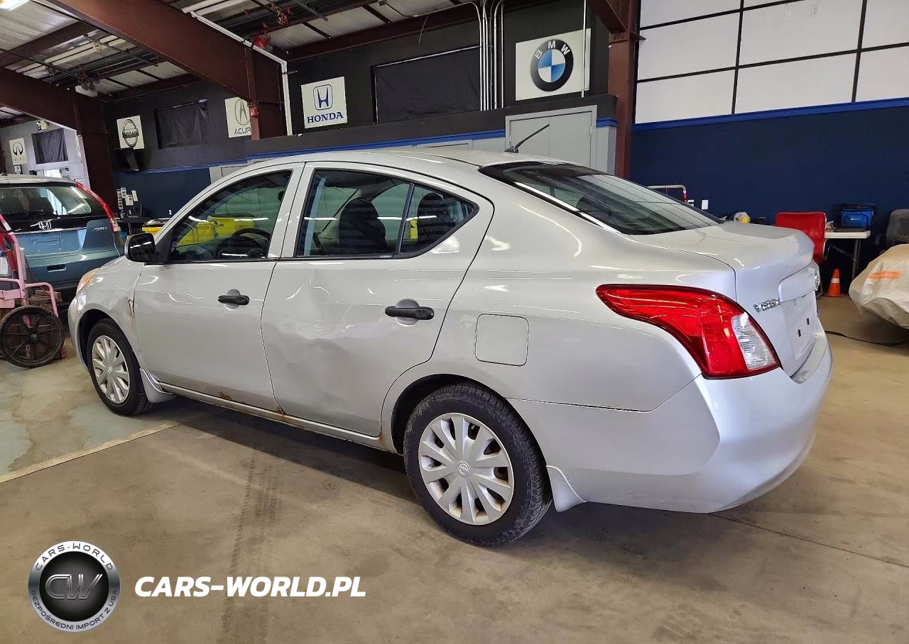 2013 Nissan Versa 1.6 S VIN:3N1CN7AP1DL842991 - 2