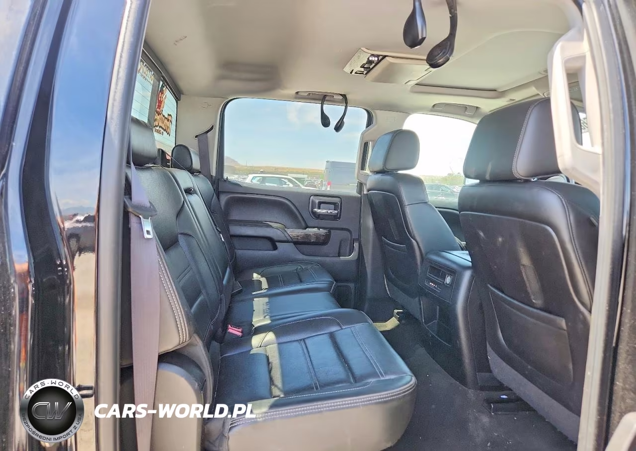 2015 GMC Sierra K3500 Denali VIN:1GT424E81FF667215 - 10