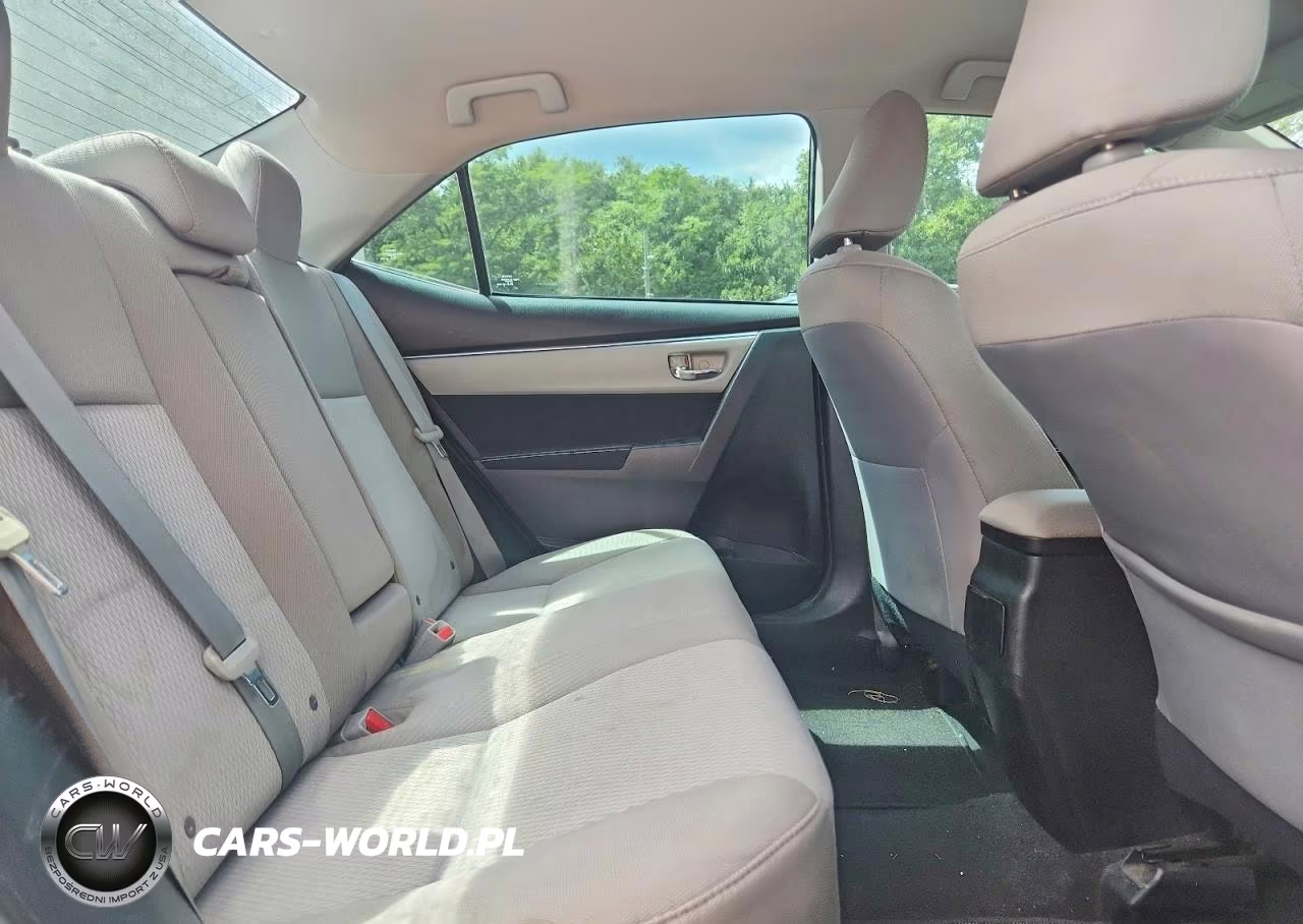 2016 Toyota Corolla Le VIN:5YFBURHE1GP393718 - 10