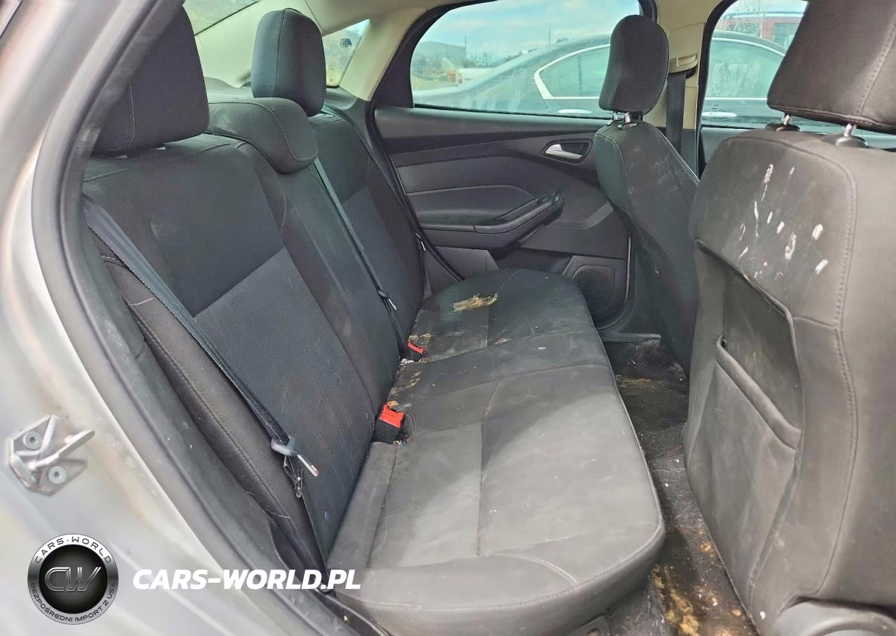 2017 Ford Focus Se VIN:1FADP3F29HL247654 - 10