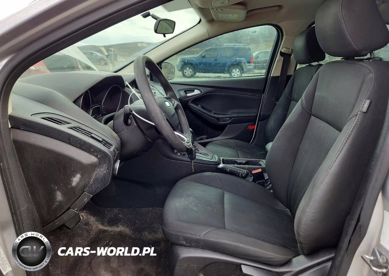 2017 Ford Focus Se VIN:1FADP3F29HL247654 - 7