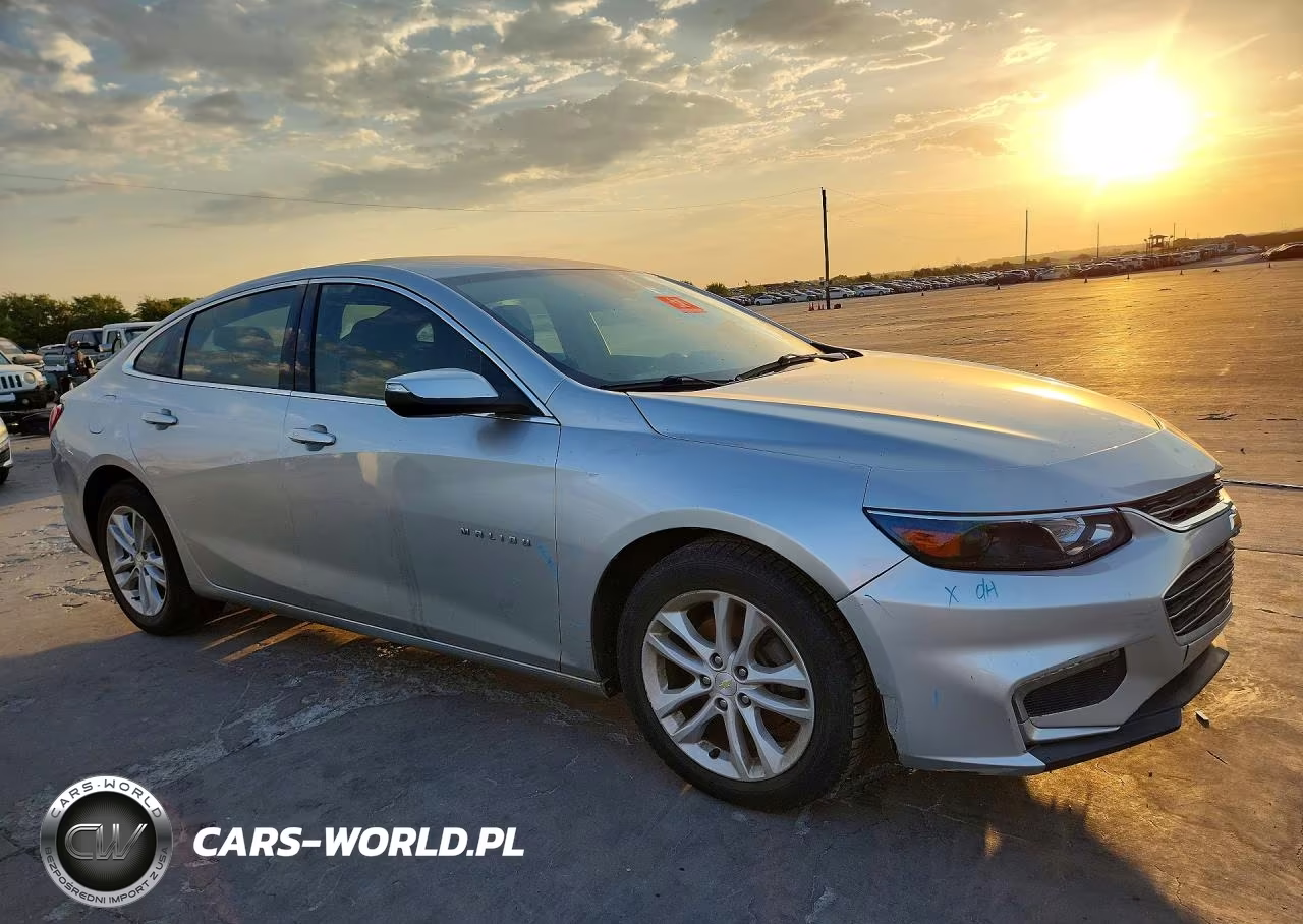 2018 Chevrolet Malibu Lt VIN:1G1ZD5ST5JF134347 - 4