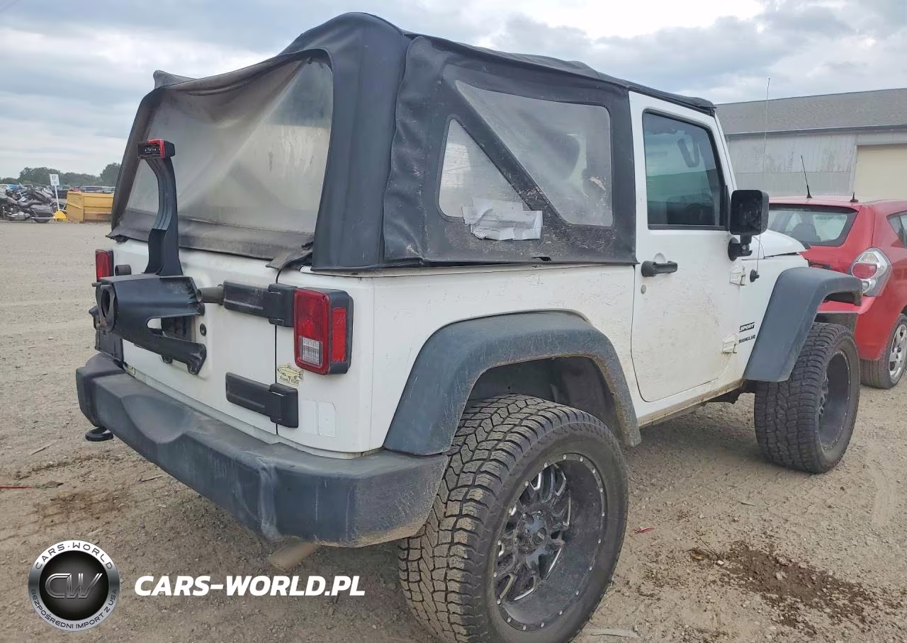 2016 Jeep Wrangler Sport VIN:1C4AJWAG0GL267485 - 3