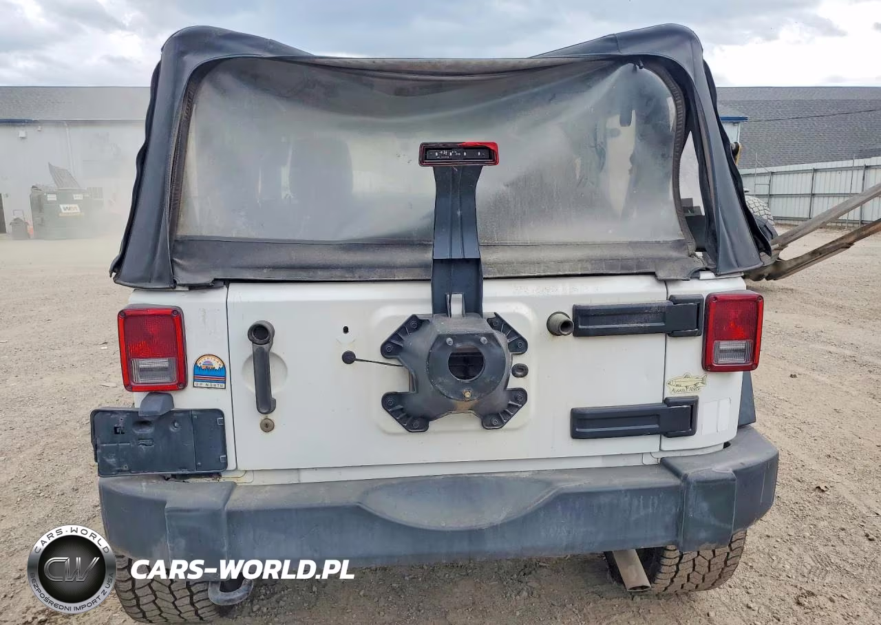 2016 Jeep Wrangler Sport VIN:1C4AJWAG0GL267485 - 6