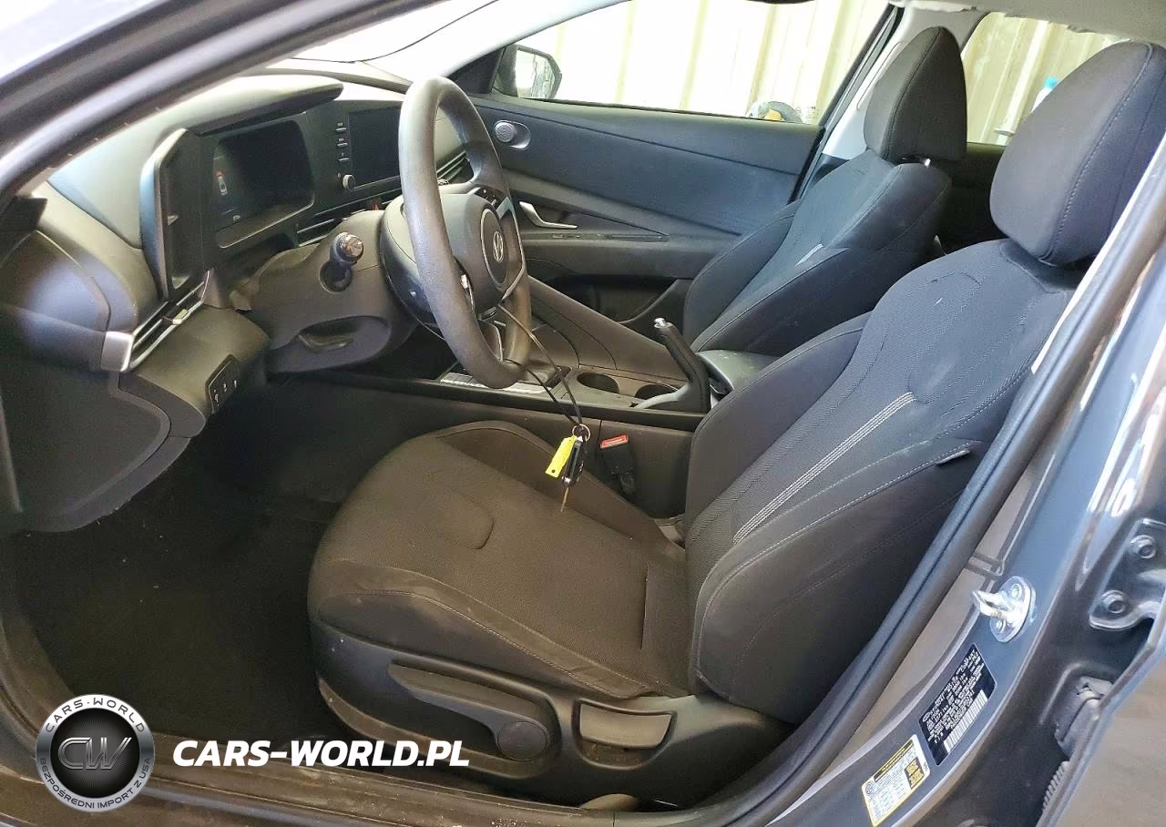 2025 Hyundai Elantra Se VIN:KMHLL4DG1SU852741 - 7