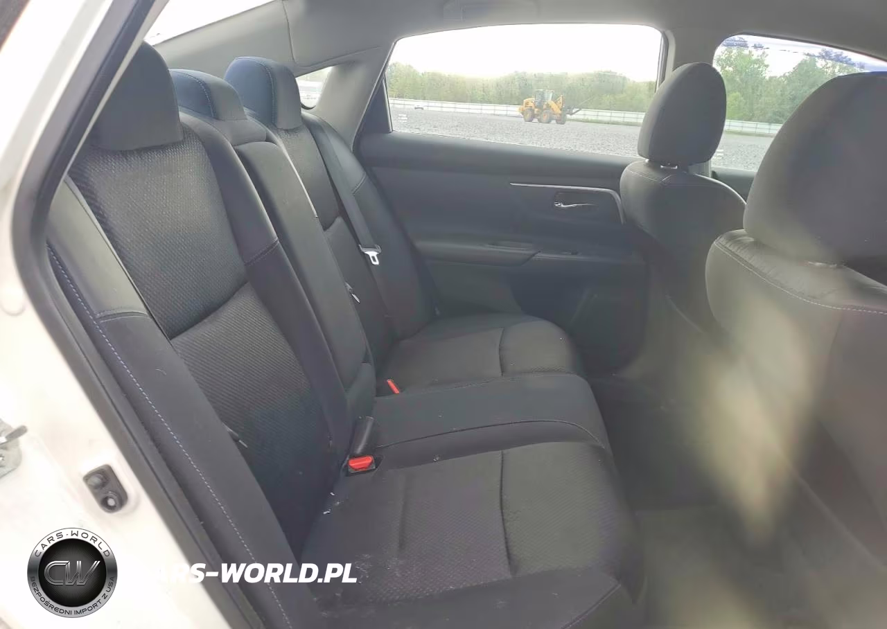 2017 Nissan Altima 2.5 Sr VIN:1N4AL3AP1HC250002 - 10