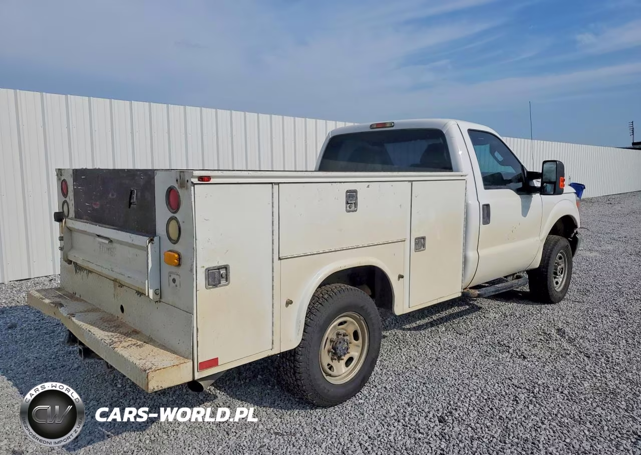 2011 Ford F250 Super Duty VIN:1FTBF2B60BEB15174 - 3