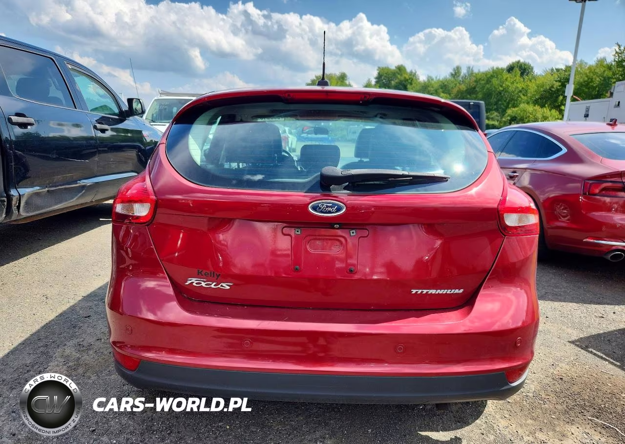 2015 Ford Focus Titanium VIN:1FADP3N23FL227091 - 6