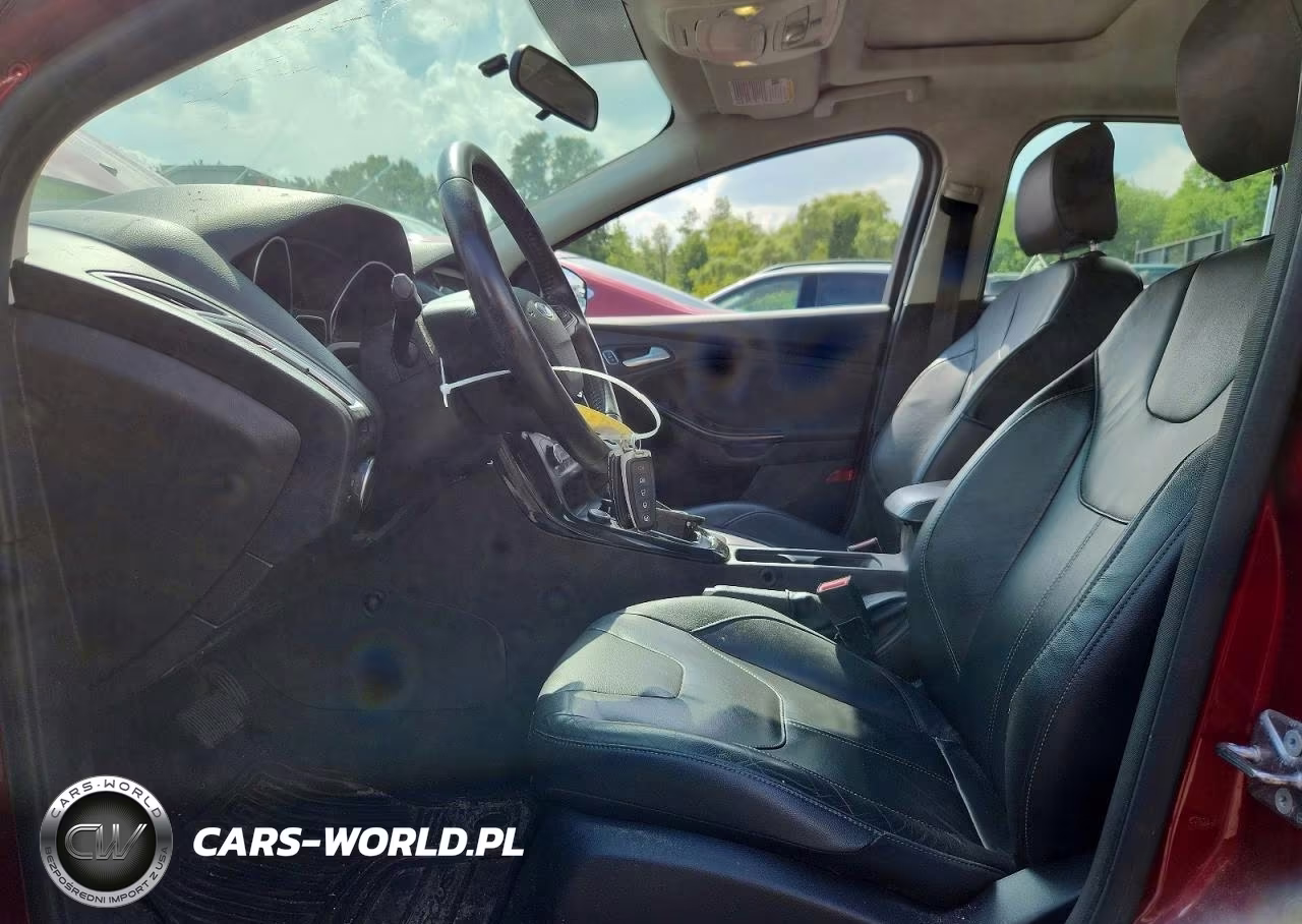 2015 Ford Focus Titanium VIN:1FADP3N23FL227091 - 7