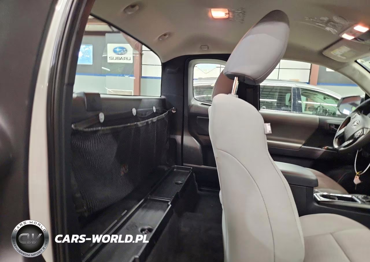 2018 Toyota Tacoma Sr VIN:5TFRX5GNXJX109933 - 10
