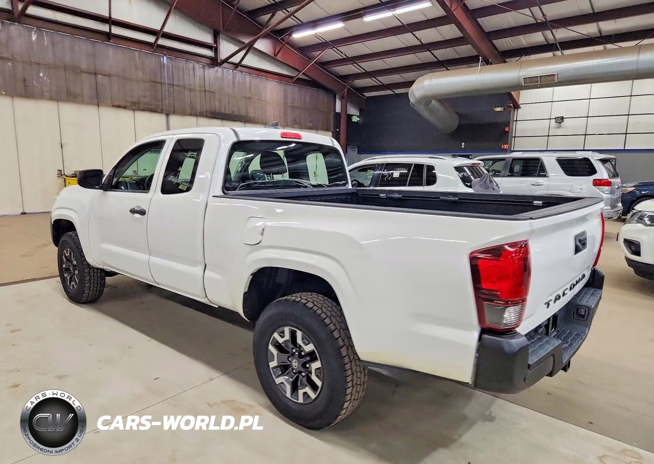 2018 Toyota Tacoma Sr VIN:5TFRX5GNXJX109933 - 2