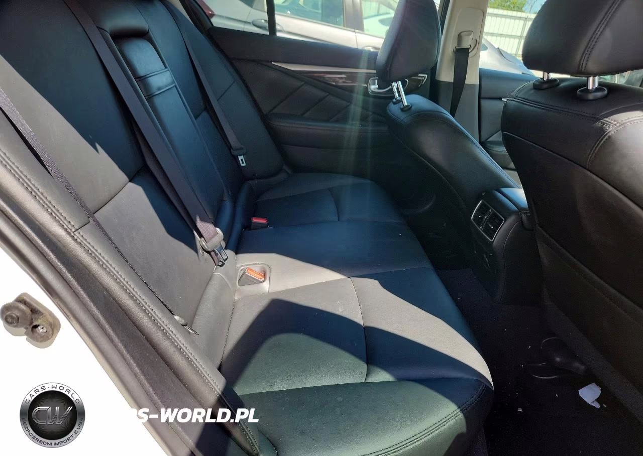 2018 Infiniti Q50 3.0T Luxe VIN:JN1EV7ARXJM445209 - 10
