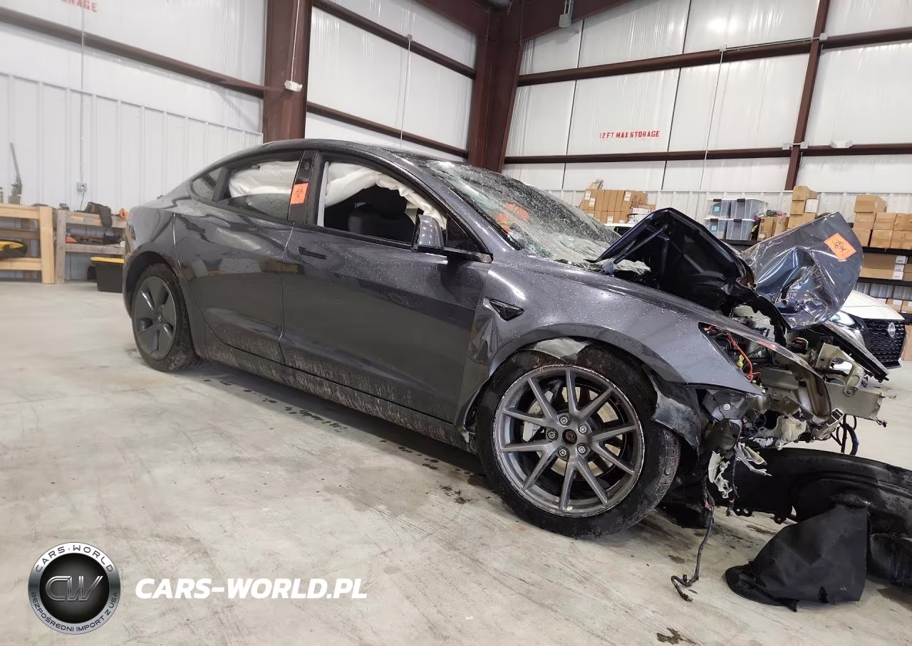 2022 Tesla Model 3 VIN:5YJ3E1EB6NF174615 - 4