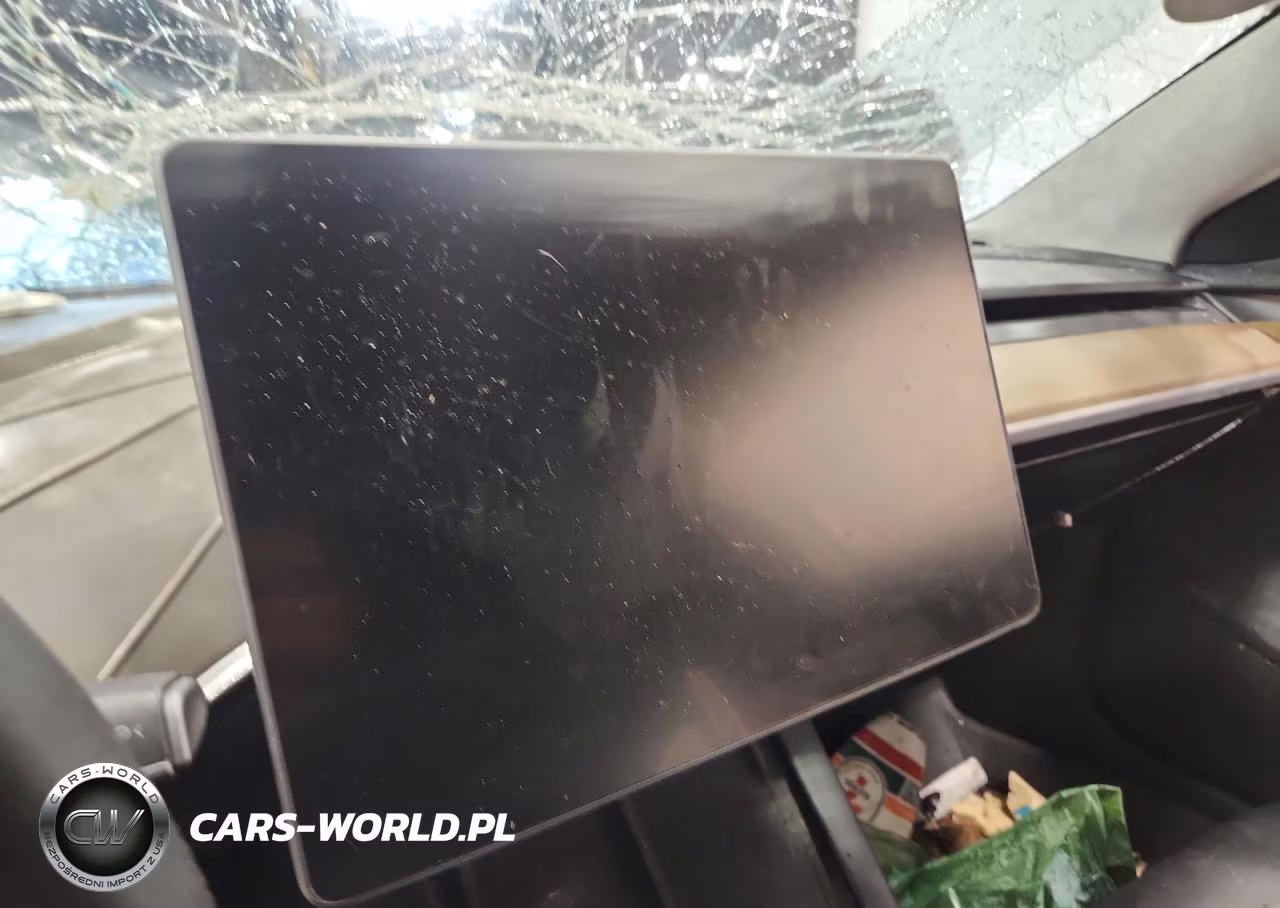 2022 Tesla Model 3 VIN:5YJ3E1EB6NF174615 - 9