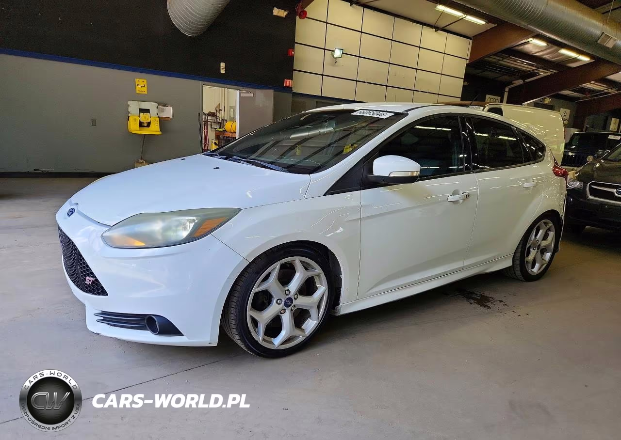 2014 Ford Focus St – zdjęcie 1 z 12