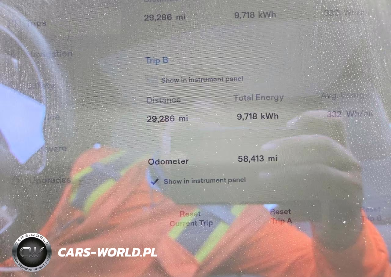 2014 Tesla Model S VIN:5YJSA1H29EFP65556 - 9