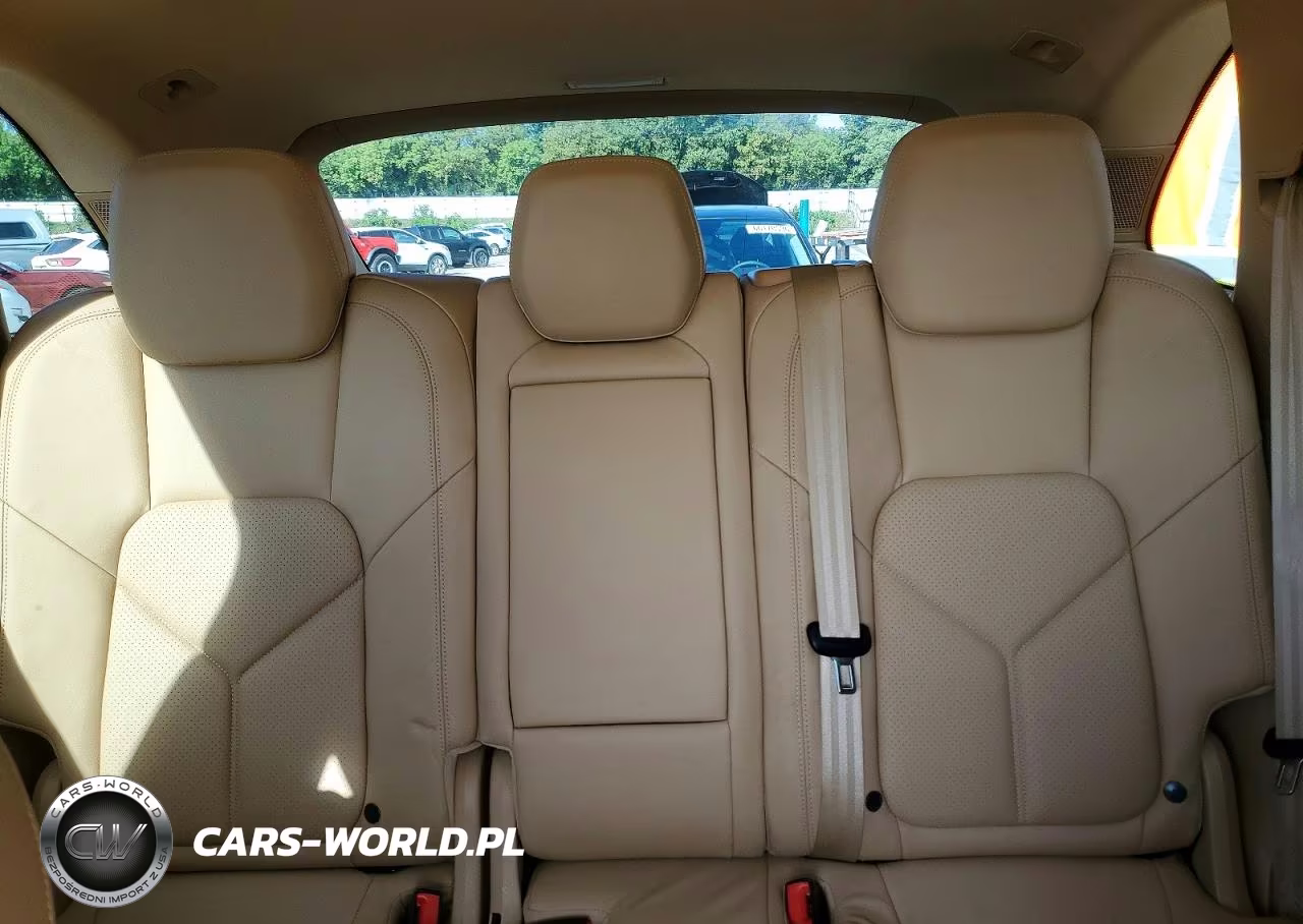 2014 Porsche Cayenne VIN:WP1AA2A29ELA02458 - 10
