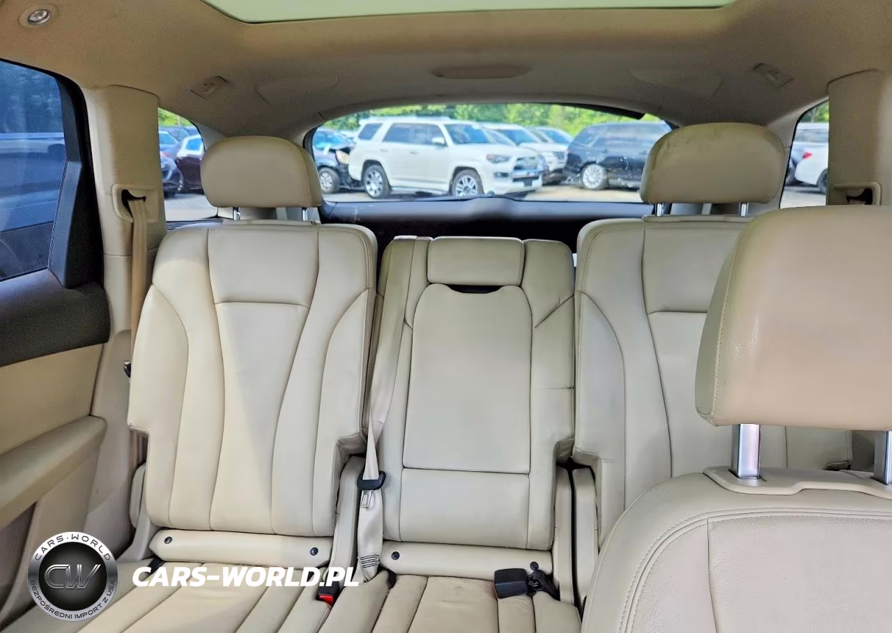 2017 Audi Q7 Premium Plus VIN:WA1LABF7XHD021950 - 10