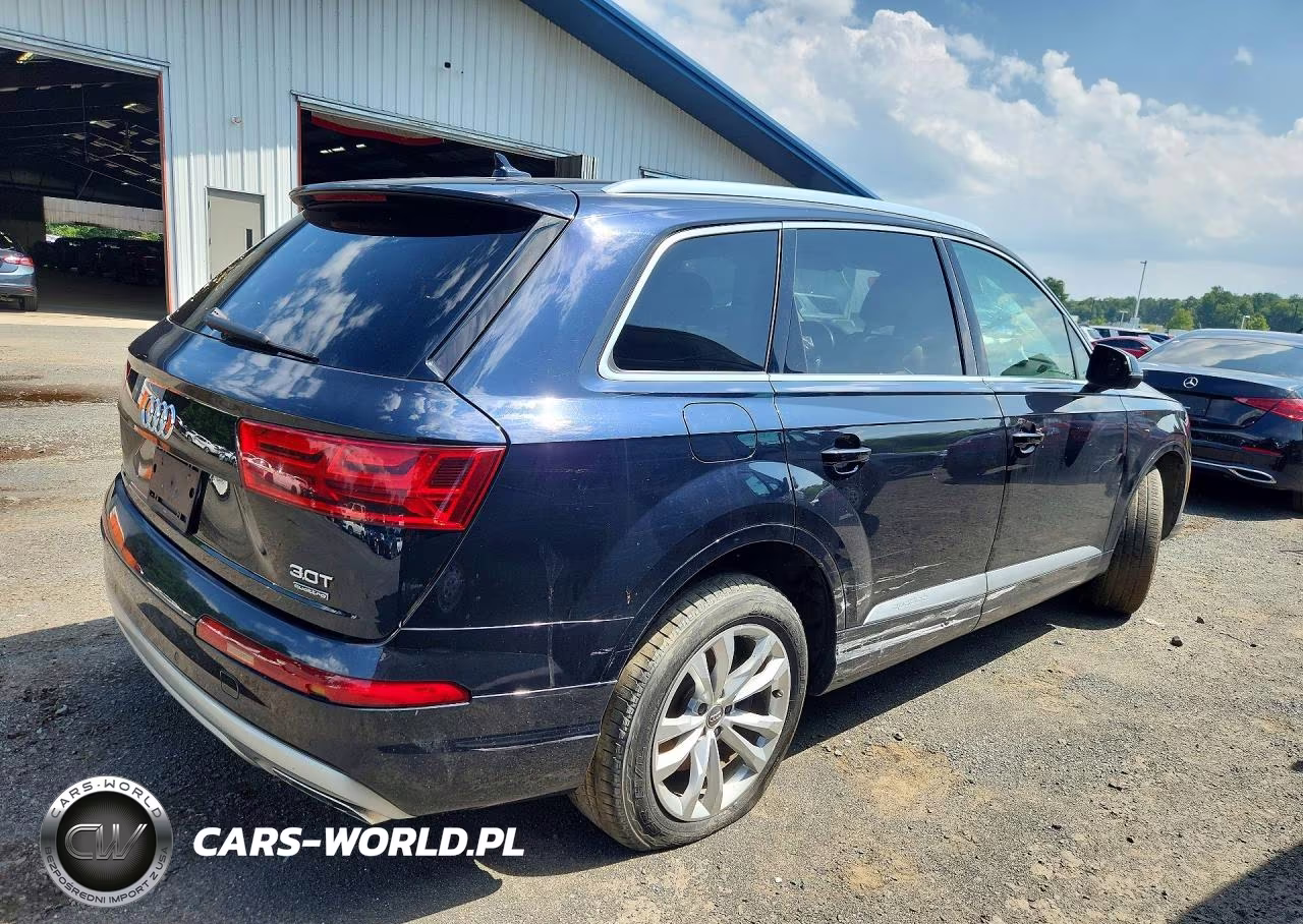 2017 Audi Q7 Premium Plus VIN:WA1LABF7XHD021950 - 3