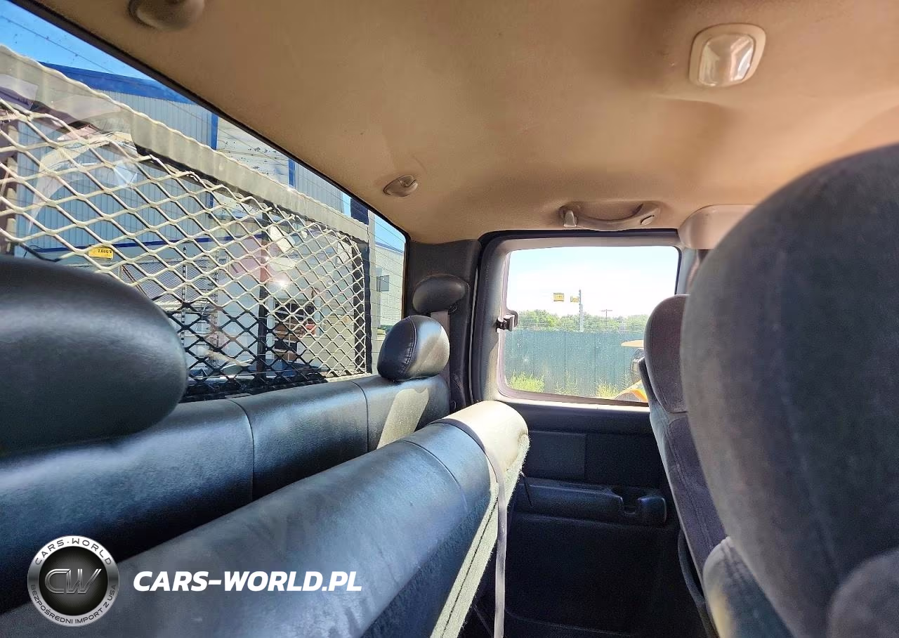 2005 Chevrolet Silverado K2500 Heavy Duty VIN:1GCHK29U45E111353 - 10