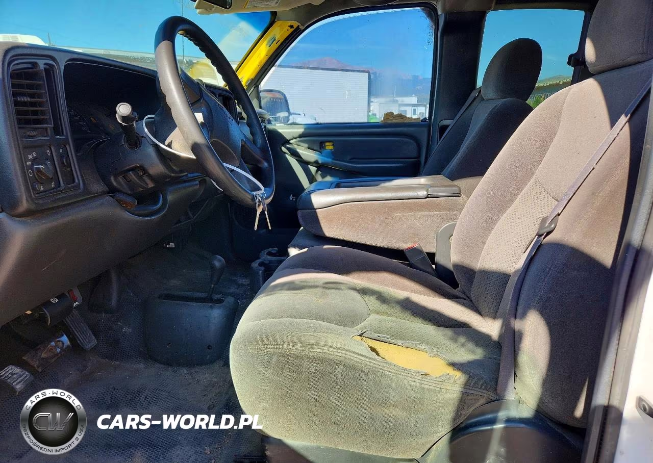 2005 Chevrolet Silverado K2500 Heavy Duty VIN:1GCHK29U45E111353 - 7