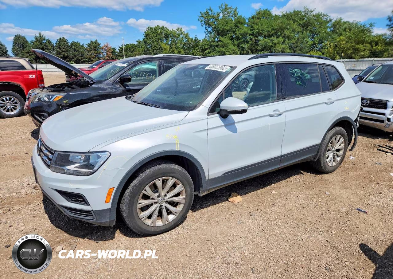 2018 Volkswagen Tiguan S VIN:3VV1B7AX4JM171451 - 1